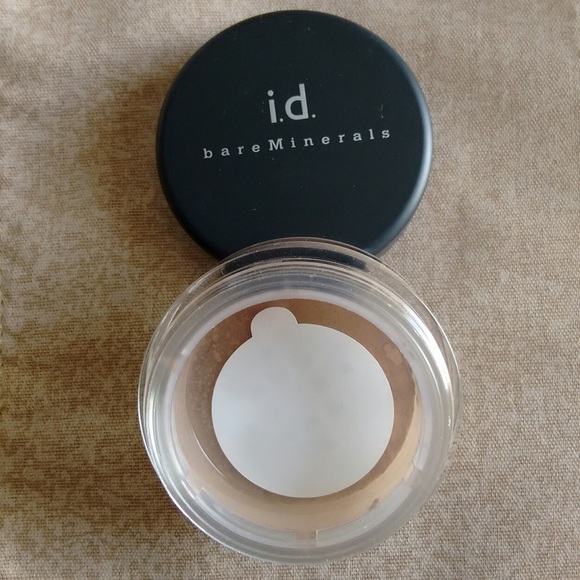 5 total 🆕 i.d. bareMinerals Foundation X 5 - Picture 2 of 4